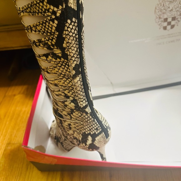 Vince Camuto Snake Chaendra Over Knee Cut Out Stiletto Sandals Heels - Picture 8 of 9